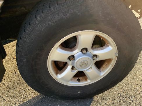 Used 1999 Toyota Land Cruiser image 11