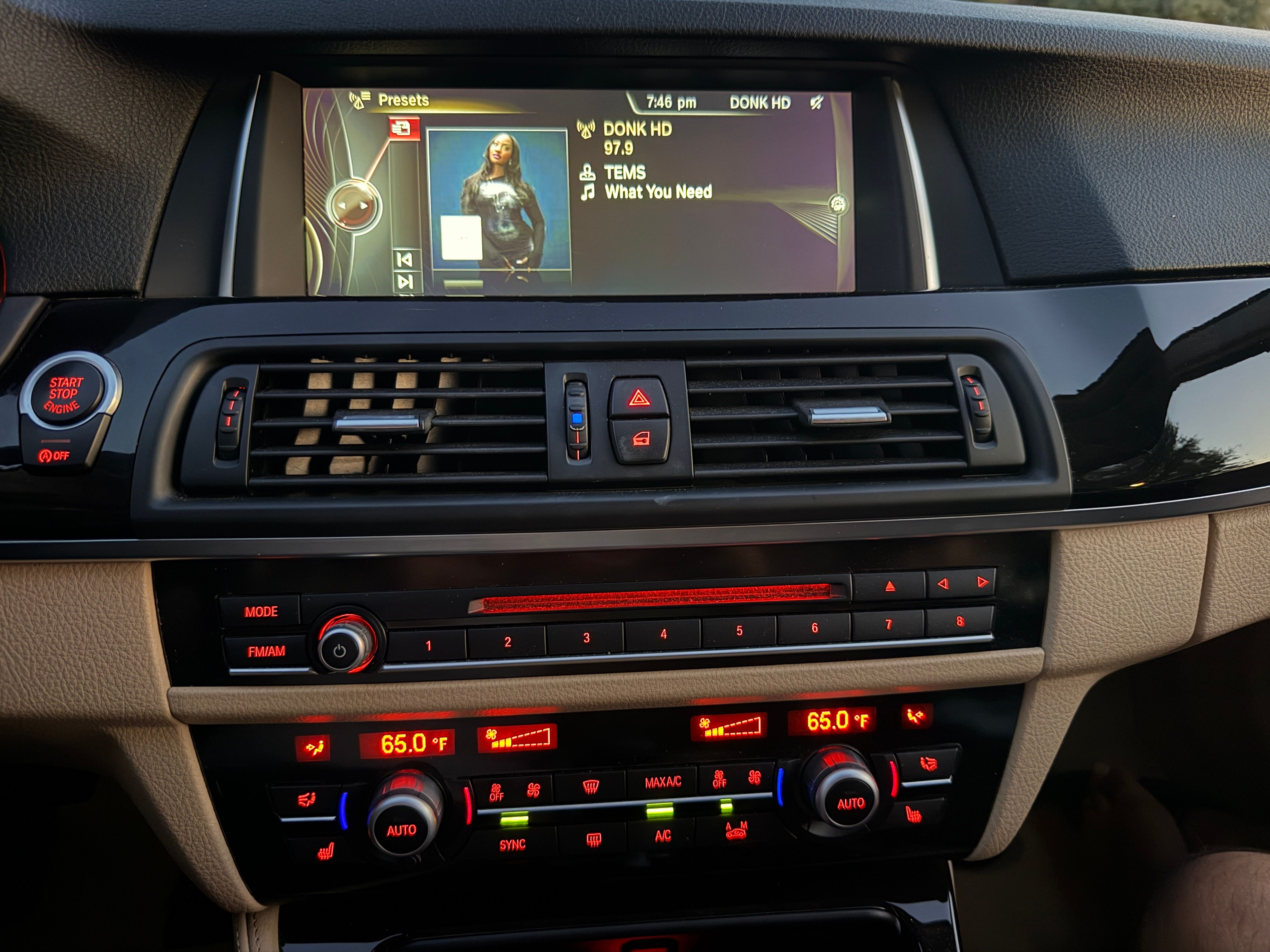 Used 2014 BMW 528i Sedan RWD image 30