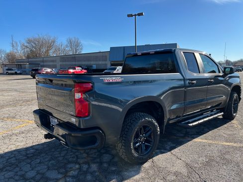 Used 2019 Chevrolet Silverado 1500 Custom Trail Boss w/ Custom Convenience Package image 9