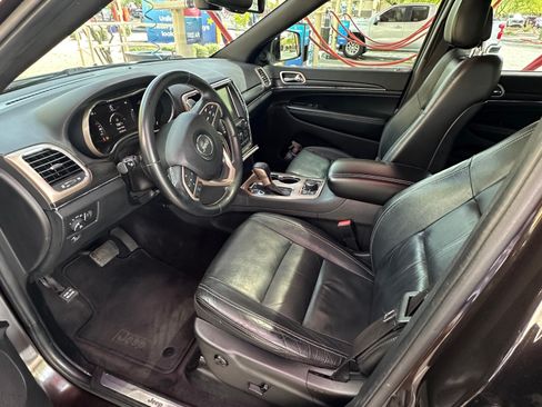 Used 2016 Jeep Grand Cherokee Limited image 13