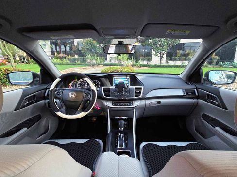 Used 2014 Honda Accord LX image 15