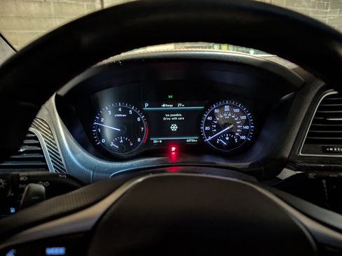 Used 2018 Genesis G80 3.3T Sport image 9