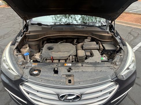 Used 2017 Hyundai Santa Fe Sport FWD image 6