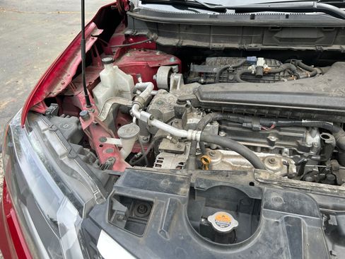 Used 2017 Nissan Rogue SV w/ SV Premium Package image 17