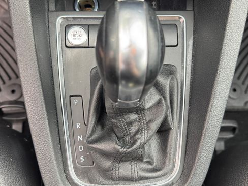 Used 2017 Volkswagen Jetta SE image 15