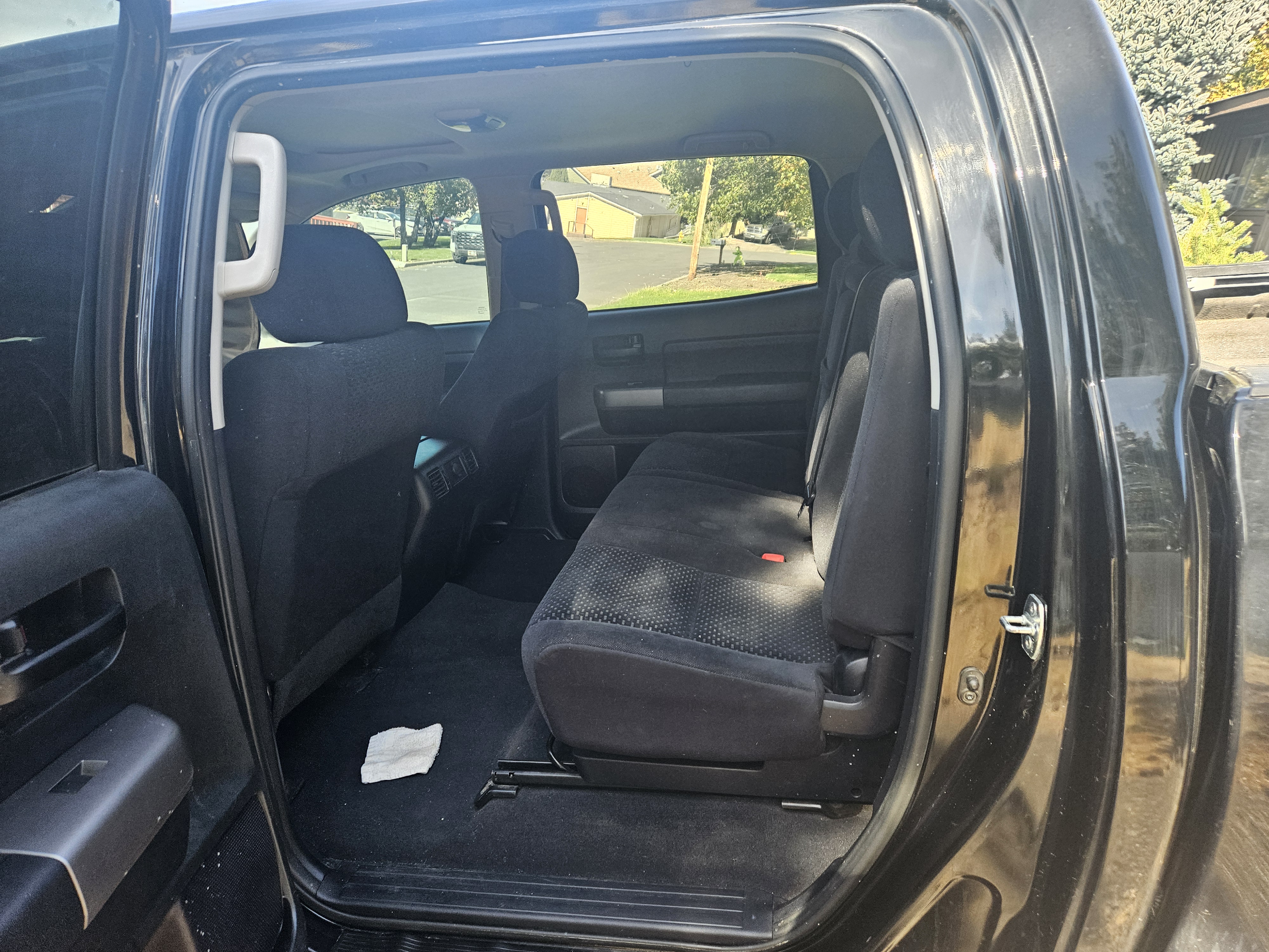 Used 2012 Toyota Tundra SR5 AWD/4WD image 9