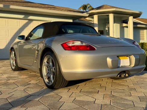 Used 2005 Porsche Boxster S image 6