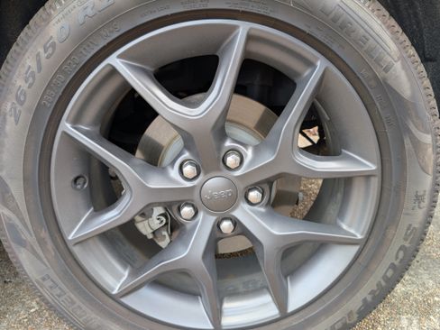 Used 2019 Jeep Grand Cherokee Limited X image 15