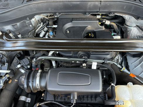 Used 2020 Ford Explorer Limited image 29