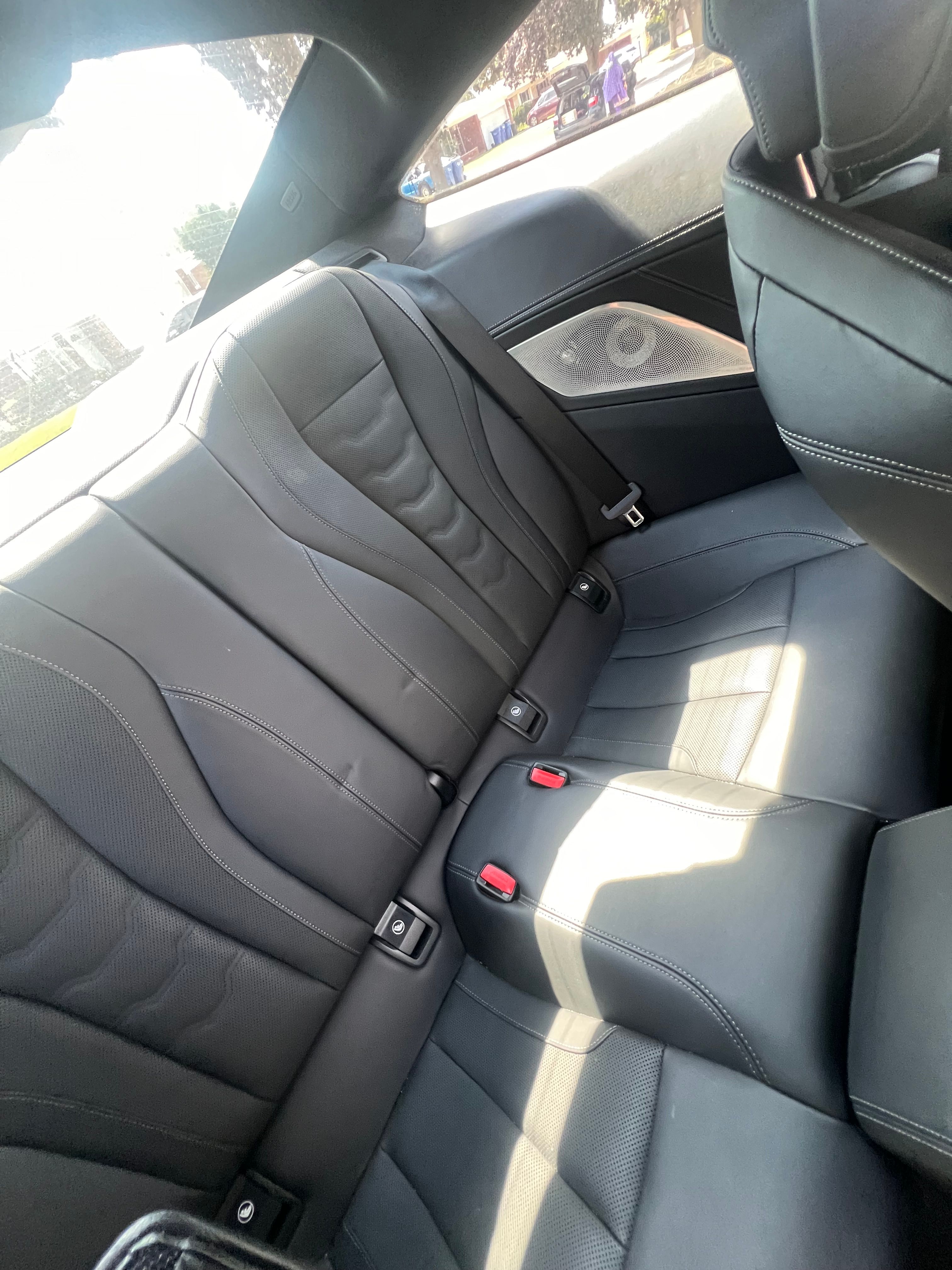 Used 2021 BMW M850i xDrive Coupe w/ M Carbon Exterior Package AWD/4WD image 15