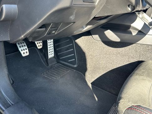 Used 2017 FIAT 124 Spider Abarth image 15