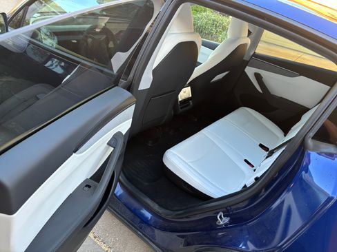 Used 2026 Tesla Model Y Long Range image 6