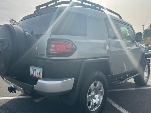 Used 2009 Toyota FJ Cruiser 4WD image 10