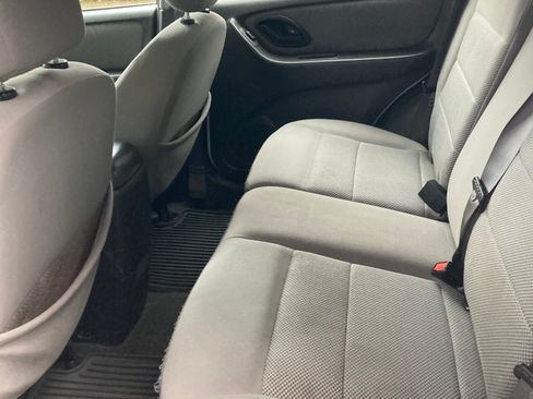 Used 2006 Ford Escape 4WD Hybrid image 8