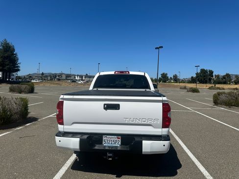 Used 2019 Toyota Tundra Limited w/ Limited Premium Package AWD/4WD image 4