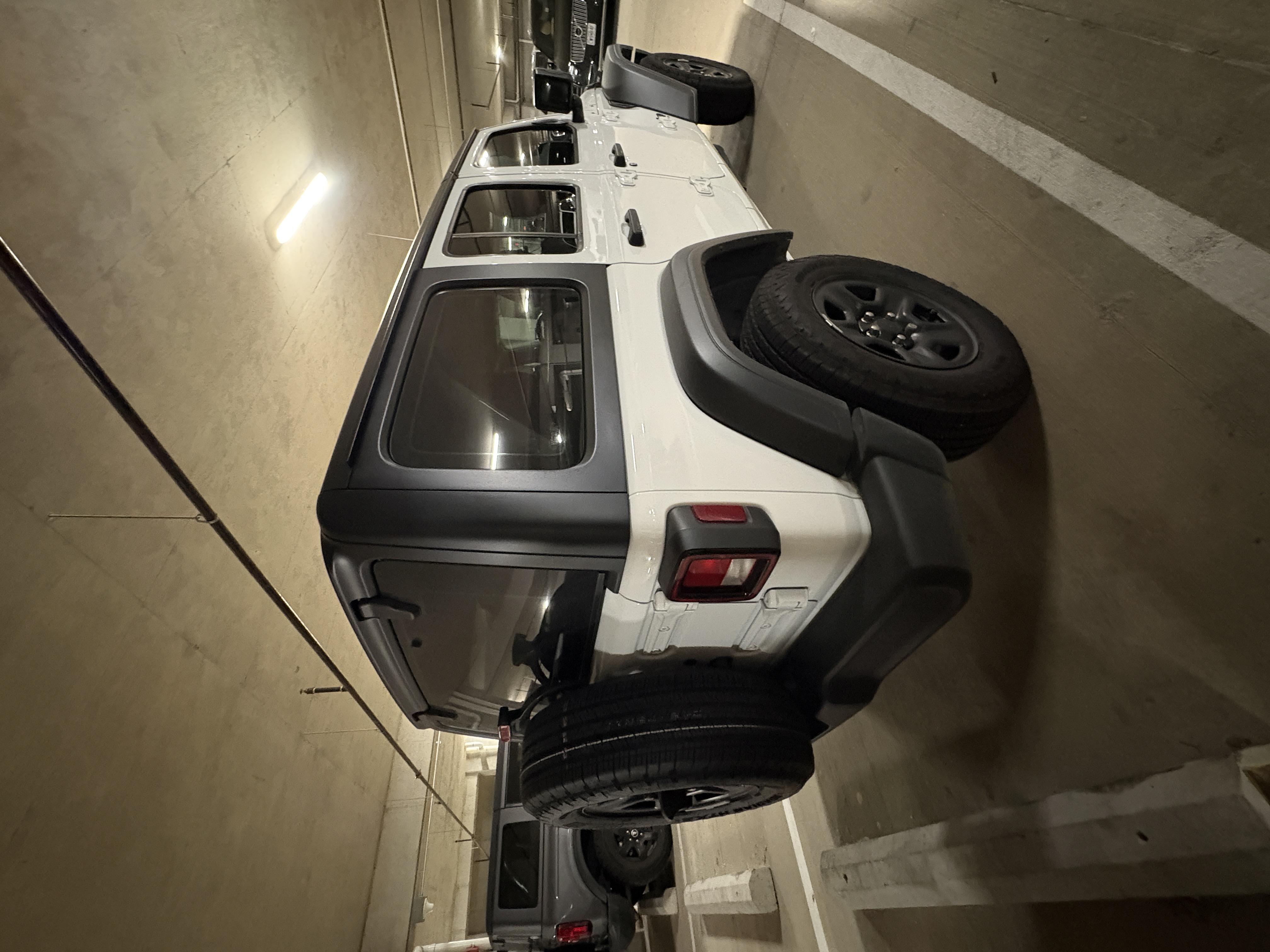 Used 2026 Jeep Wrangler Unlimited Sport AWD/4WD image 4