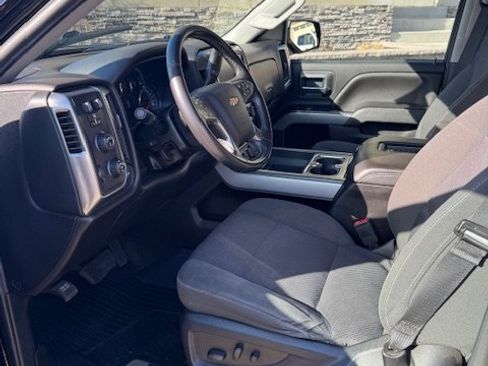 Used 2018 Chevrolet Silverado 1500 LT w/ Redline Edition image 5