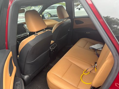 Used 2023 Lexus RX 350 Premium w/ Accessory Package (Z1) FWD image 4