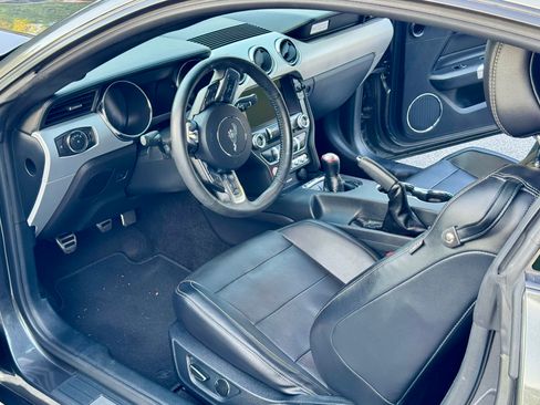 Used 2015 Ford Mustang GT Premium w/ Equipment Group 401A RWD image 20