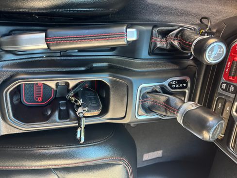Used 2020 Jeep Gladiator Rubicon image 20