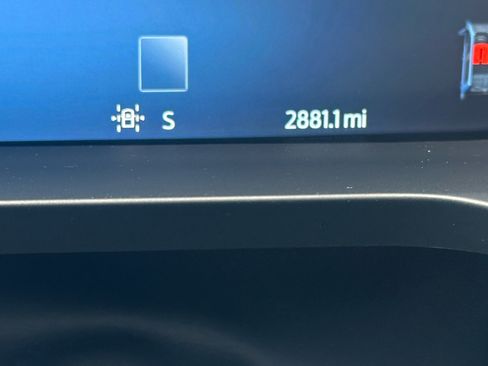 Used 2024 Ford F150 Lightning Lariat image 11