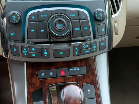 Used 2012 Buick LaCrosse Premium image 10