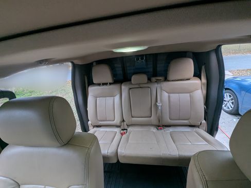 Used 2013 Ford F150 Lariat w/ Mid Equipment Group image 18