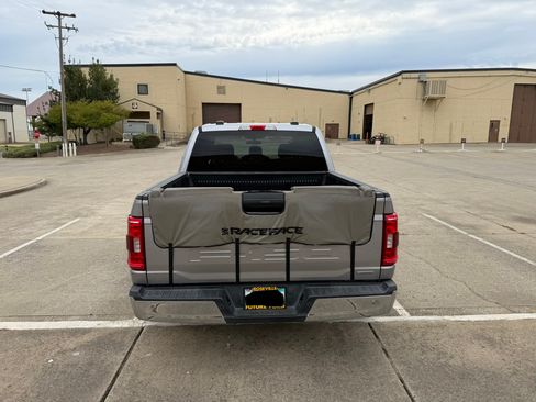 Used 2021 Ford F150 XLT AWD/4WD image 19