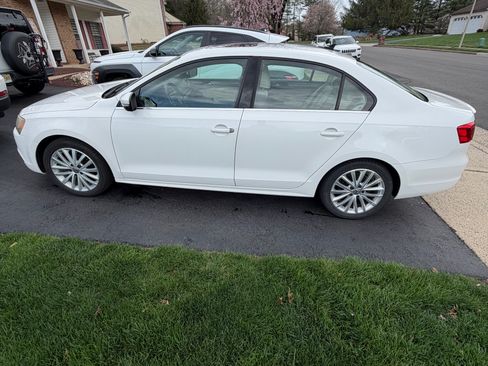 Used 2014 Volkswagen Jetta SEL image 16