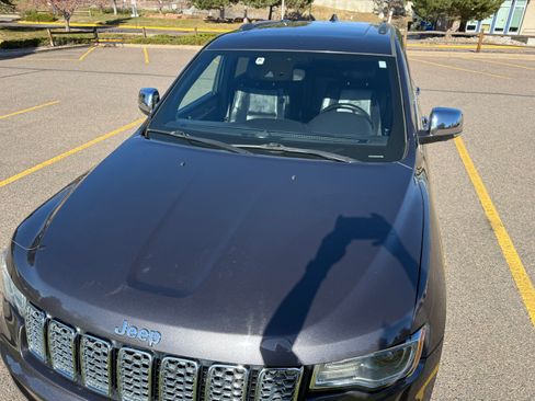 Used 2018 Jeep Grand Cherokee Overland image 6