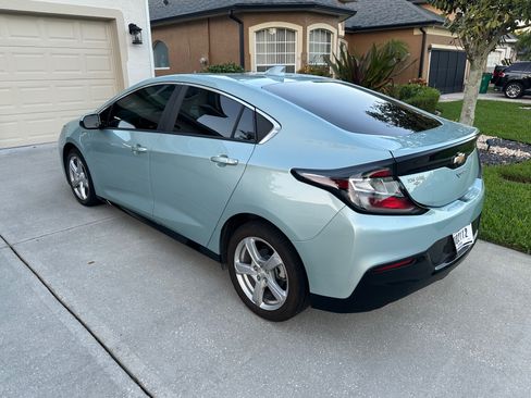 Used 2018 Chevrolet Volt LT image 5