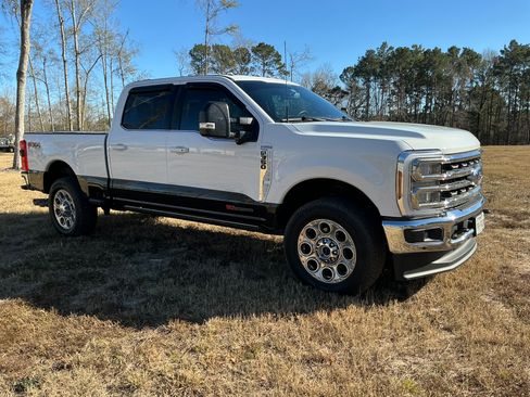 Used 2024 Ford F350 King Ranch w/ FX4 Off-Road Package image 6
