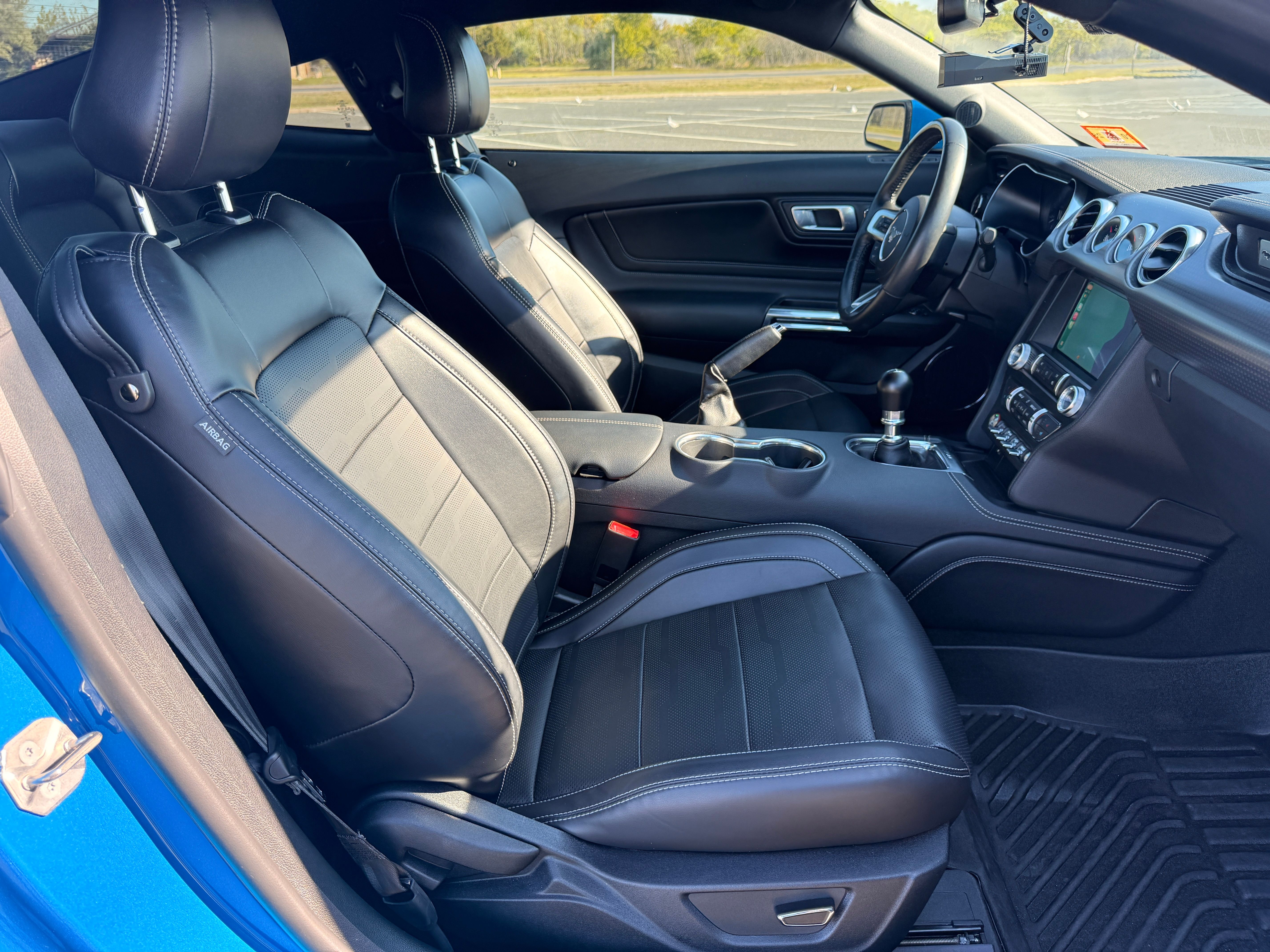 Used 2019 Ford Mustang GT Premium w/ GT Performance Package RWD image 13