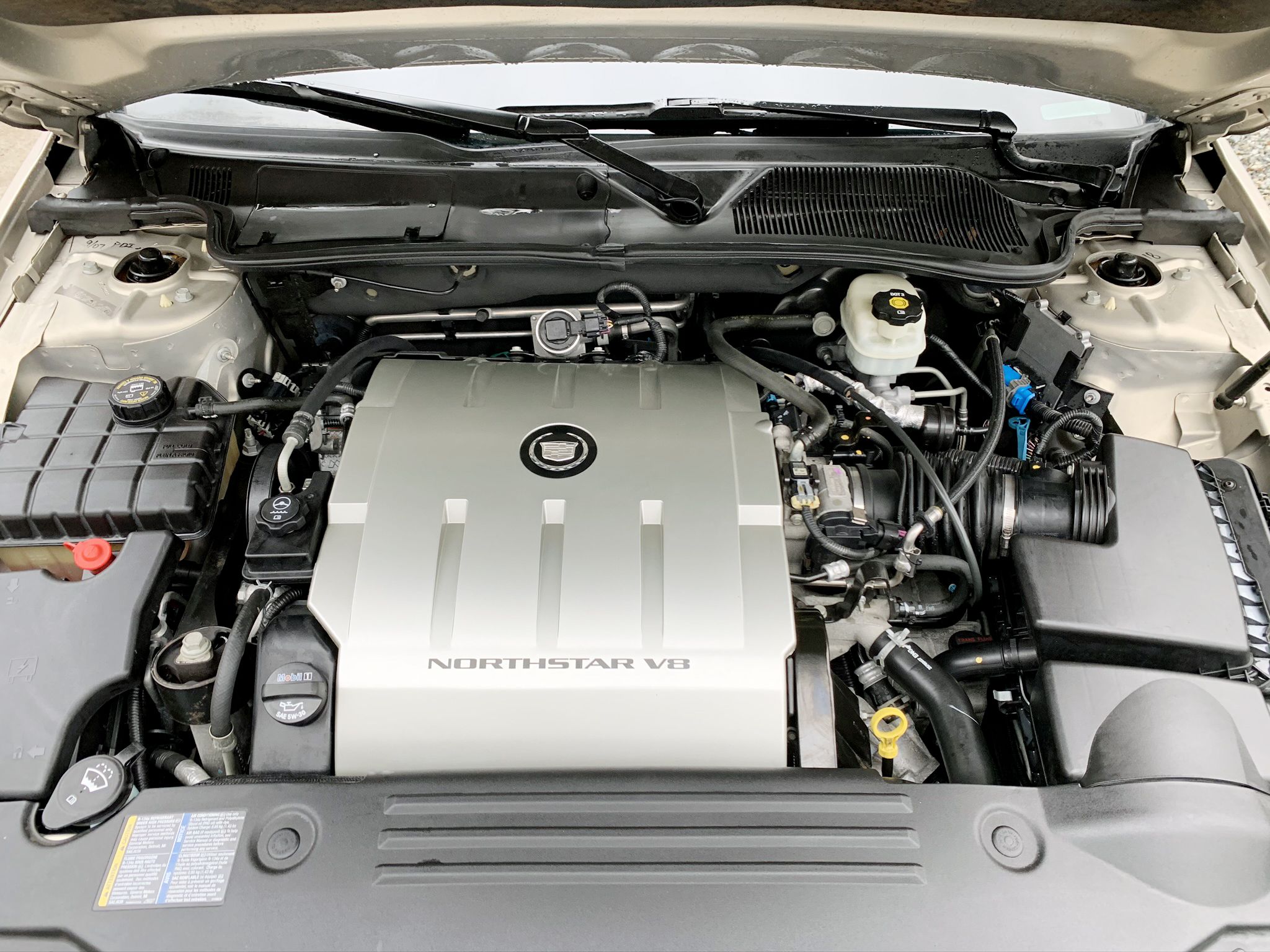 Used 2008 Cadillac DTS FWD image 1