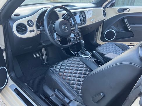 Used 2019 Volkswagen Beetle 2.0T Final Edition SEL FWD image 10