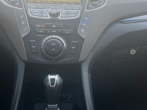 Used 2014 Hyundai Santa Fe Limited image 11