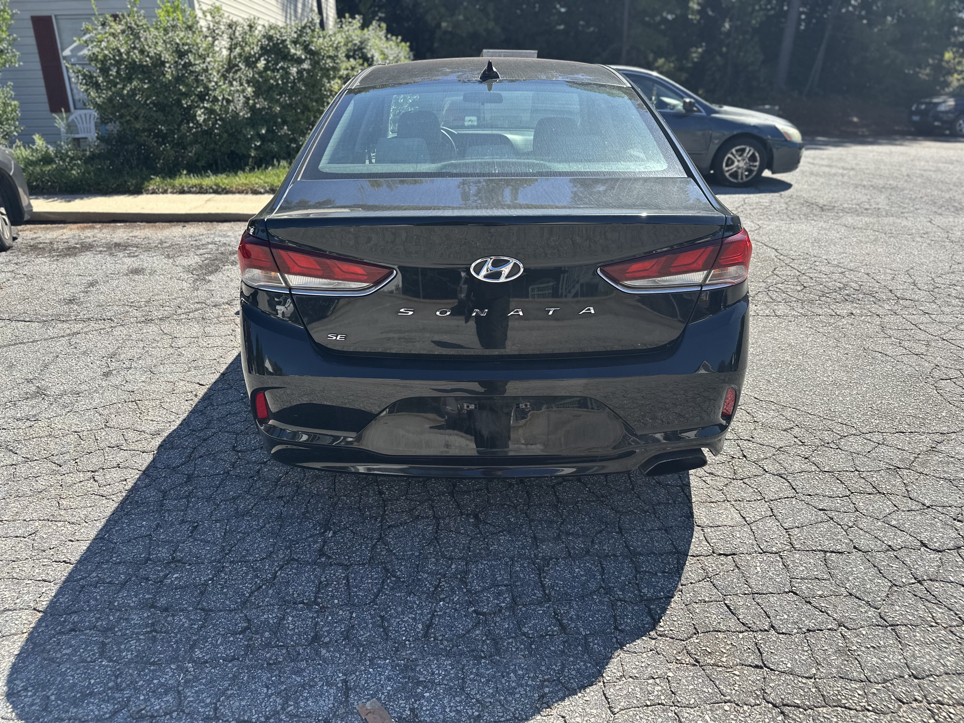Used 2018 Hyundai Sonata SE FWD image 2