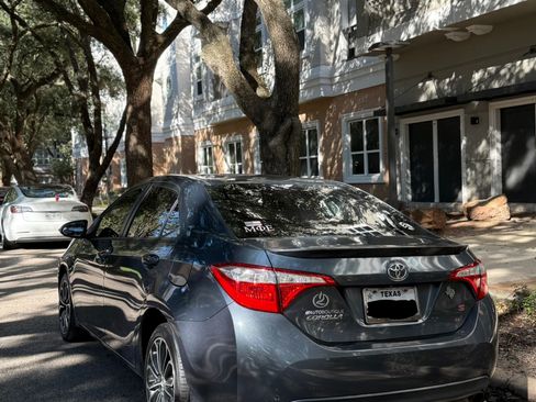 Used 2014 Toyota Corolla S image 2