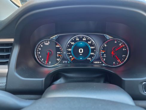 Used 2018 GMC Acadia Denali w/ Technology Package image 8