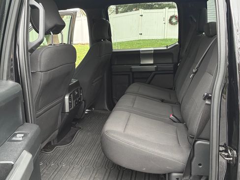 Used 2017 Ford F150 XLT w/ Equipment Group 302A Luxury image 9