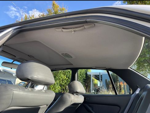 Used 1993 Toyota Camry XLE image 14