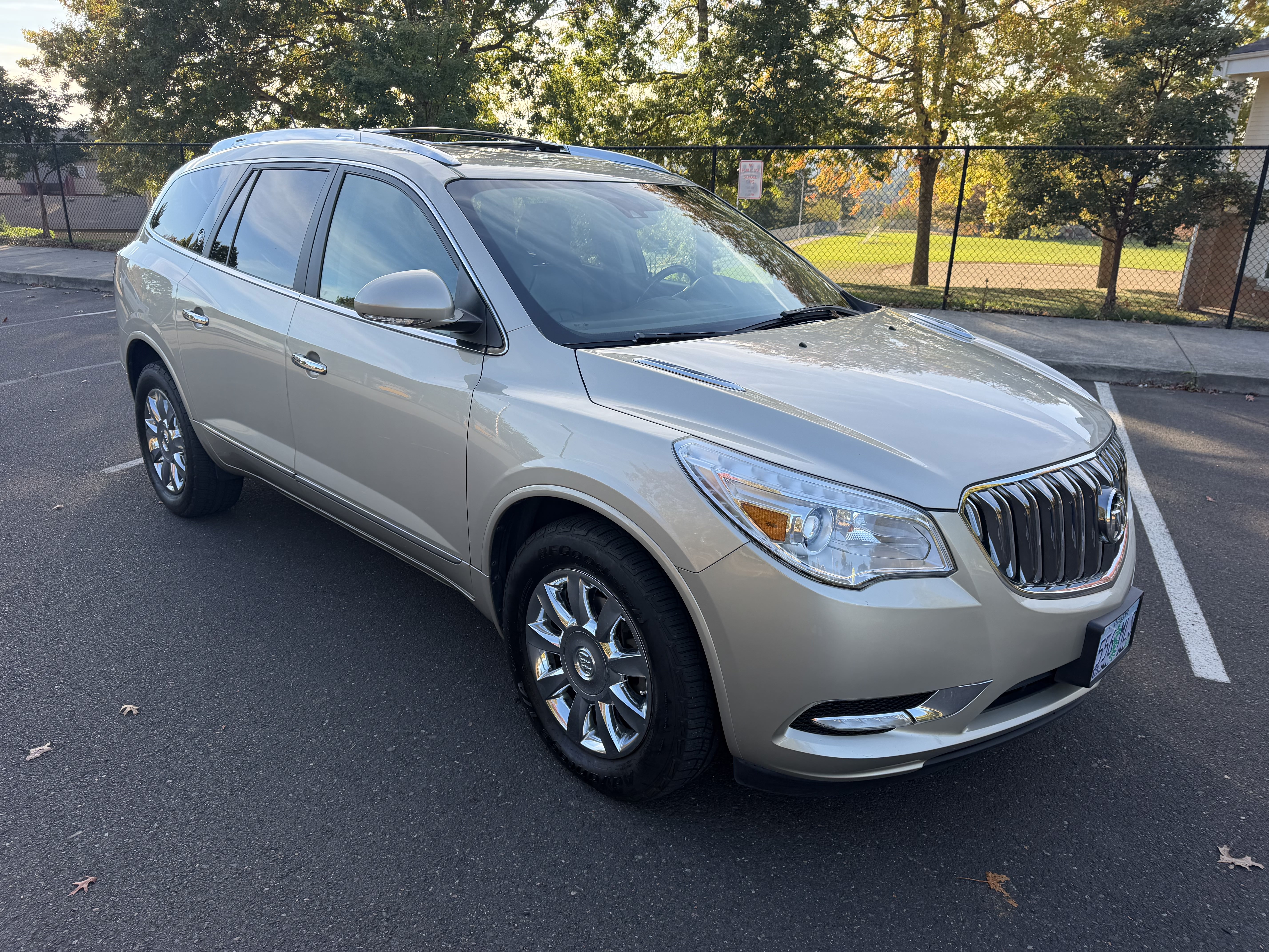 Used 2014 Buick Enclave Premium w/ Trailering Provision Package FWD image 16
