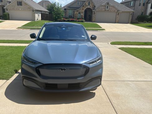 Used 2023 Ford Mustang Mach-E Premium RWD image 5
