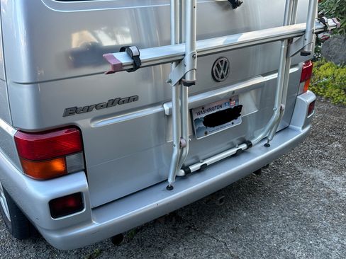 Used 2002 Volkswagen Eurovan MV FWD image 4