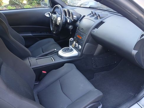 Used 2007 Nissan 350Z Enthusiast image 4
