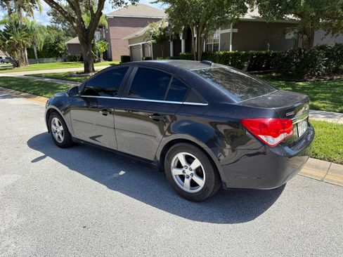 Used 2016 Chevrolet Cruze LT w/ Technology Package image 8