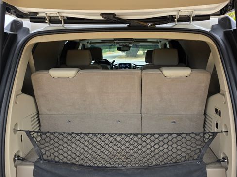 Used 2018 GMC Yukon Denali w/ Open Road Package AWD/4WD image 12