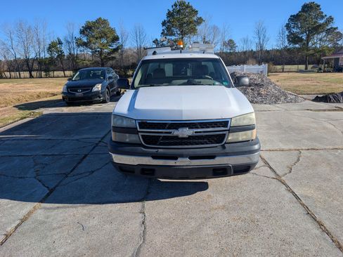 Used 2006 Chevrolet Silverado 1500 W/T image 4