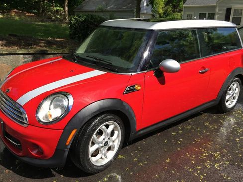Used 2011 MINI Cooper Clubman image 1
