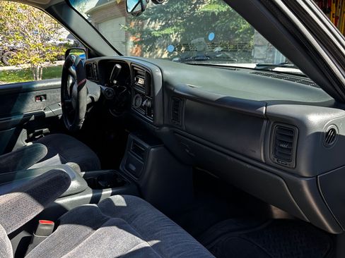 Used 1999 Chevrolet Silverado 1500 LS w/ Off-Road Chassis Pkg AWD/4WD image 6